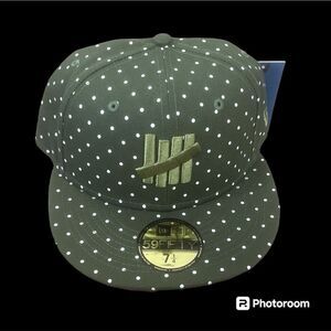NWT Undefeated 59Fifty New Era Hat Fitted Cap Green White Men’s - 7 1/4